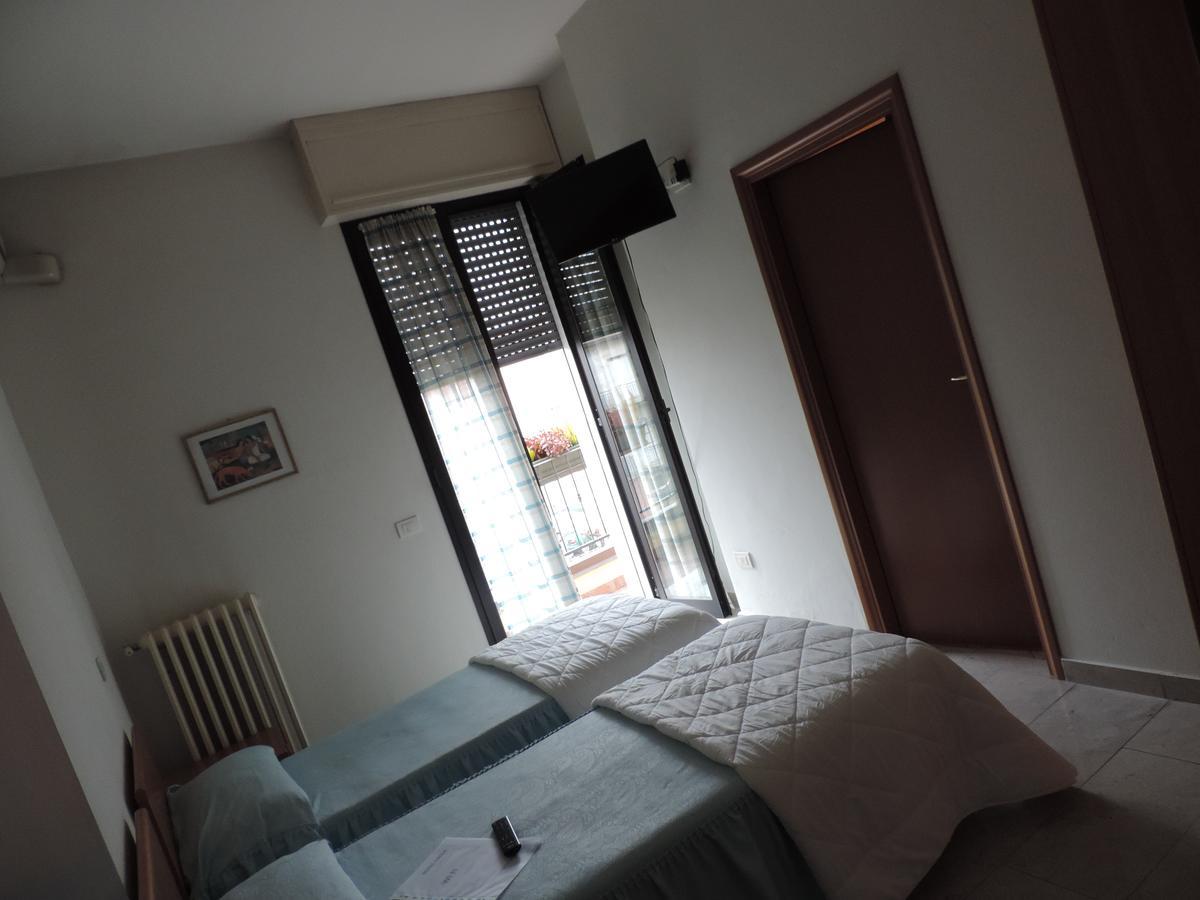 Hotel Cinzia 사비냐노 술 파나로 외부 사진